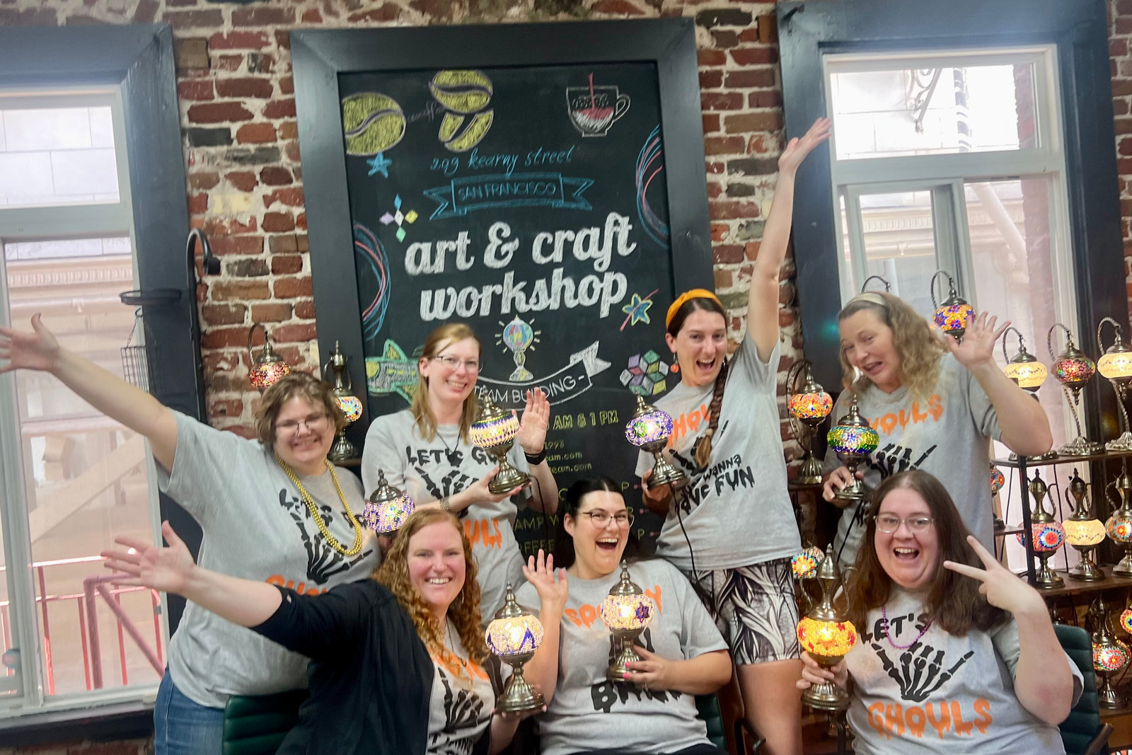 A team celebrating their pieces (KraftStories)